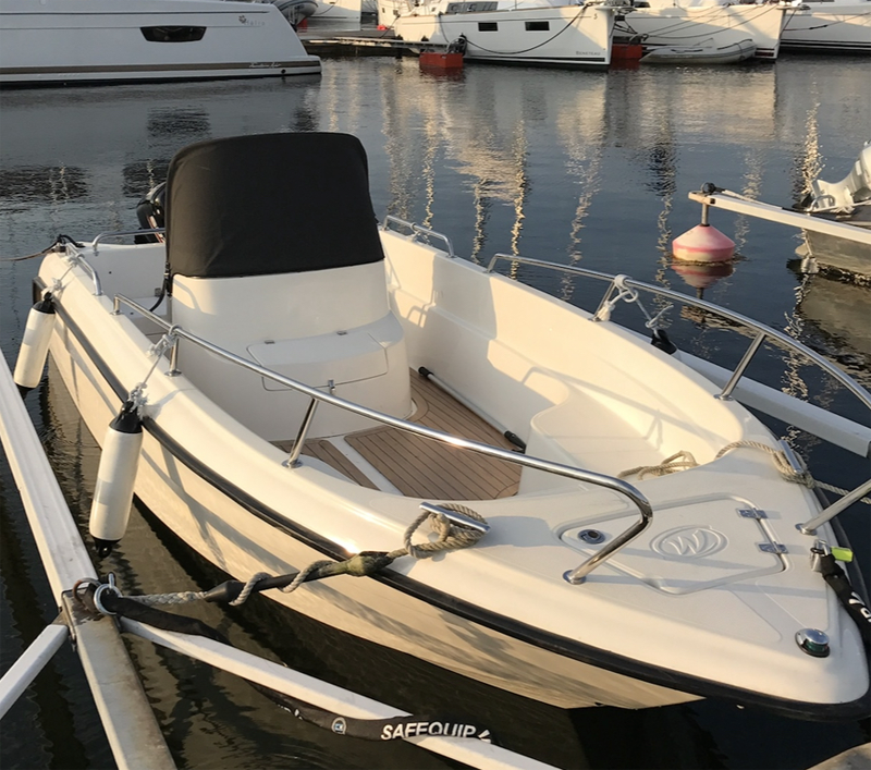 Micore 550 CC med 60 HK Suzuki stulen i Älta, Stockholm